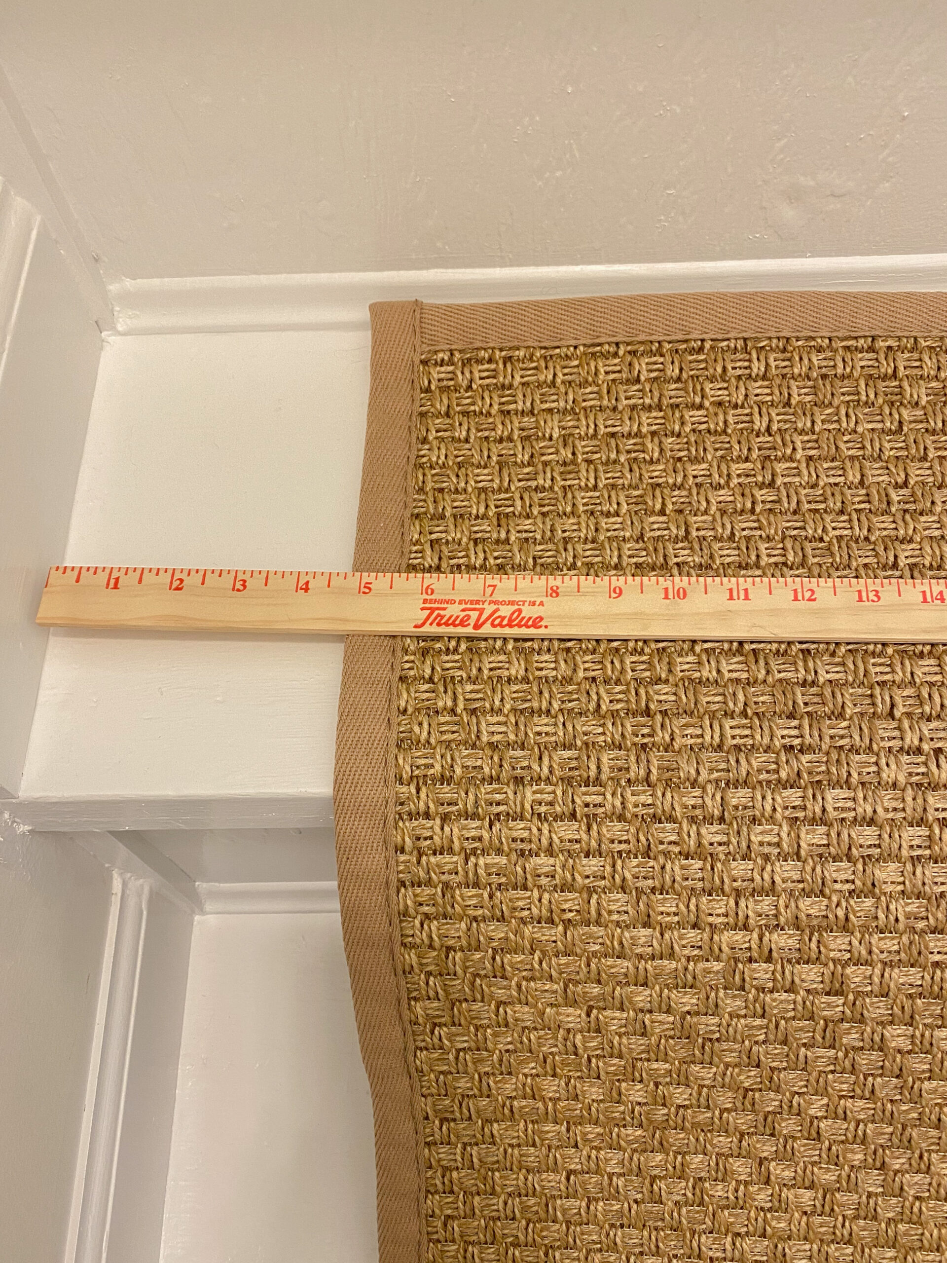 how to install carpet runner on stairs with a landing