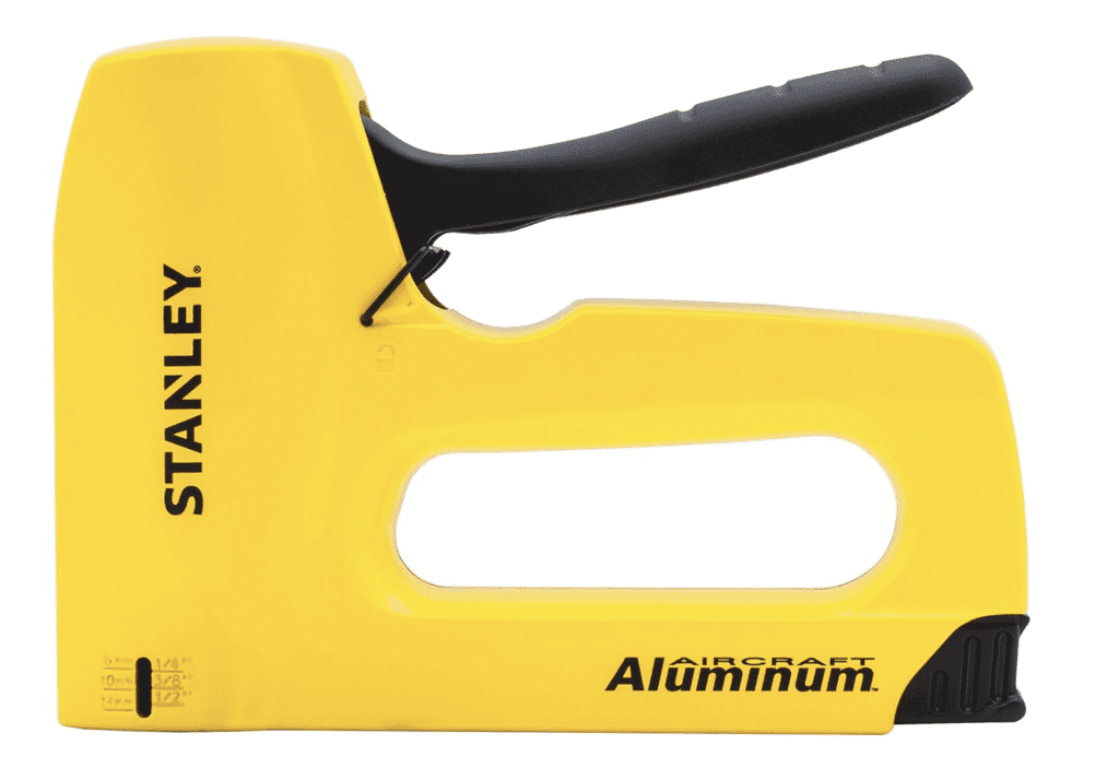 how to install carpet on concrete stairs