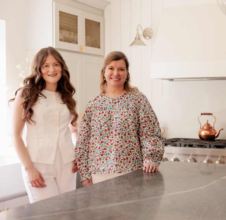 Installing backsplash tile kitchen