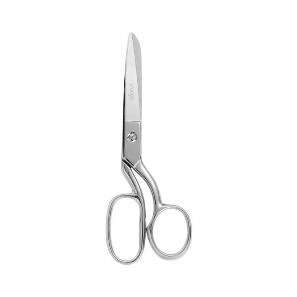 What order to decorate a Christmas tree