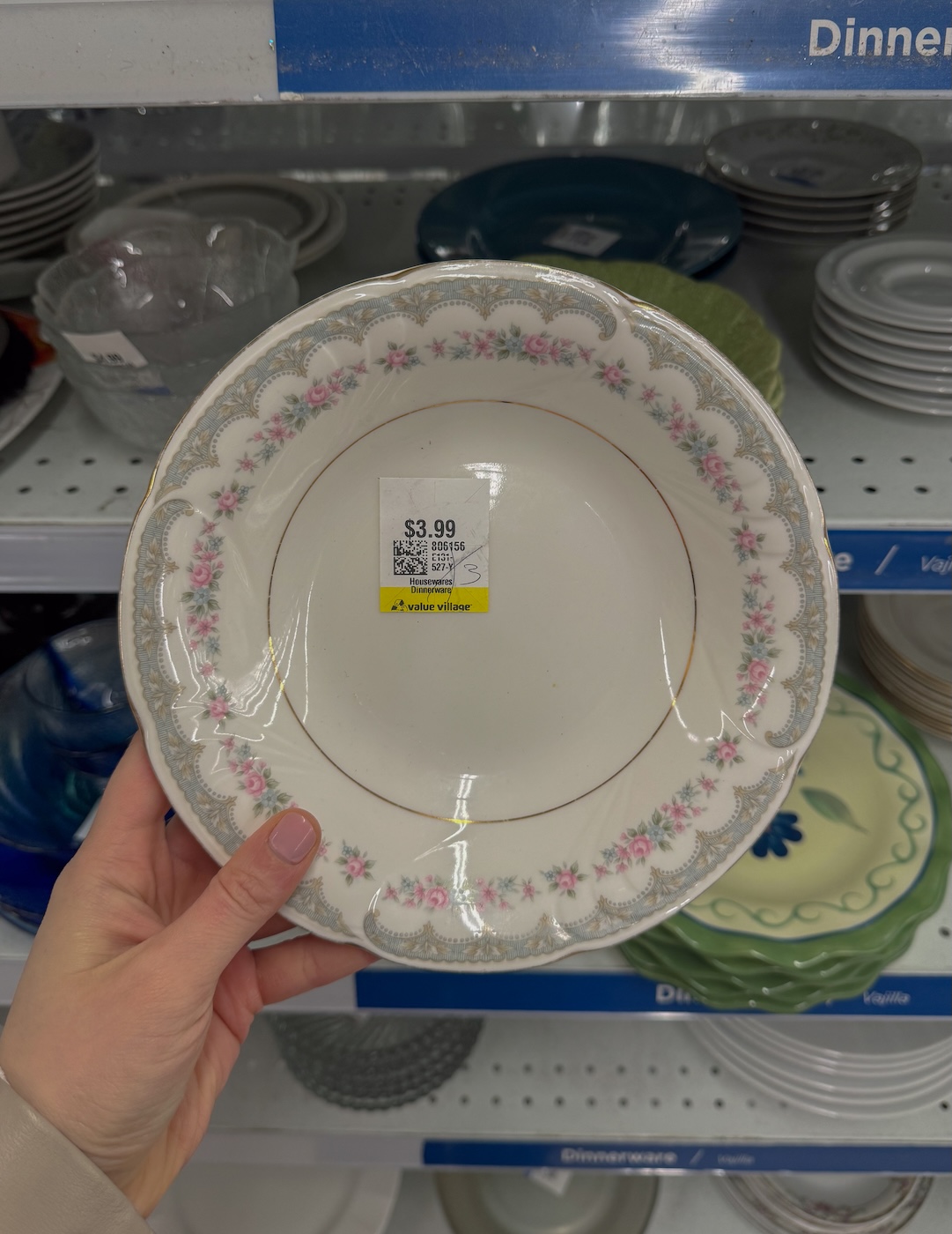 easter tablescape round table