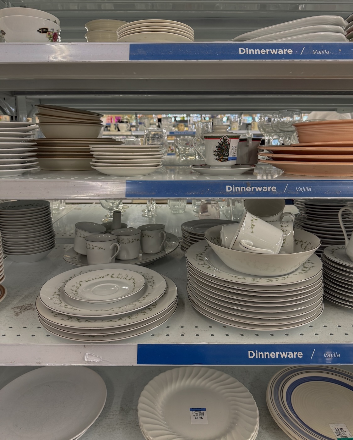 elegant easter tablescape